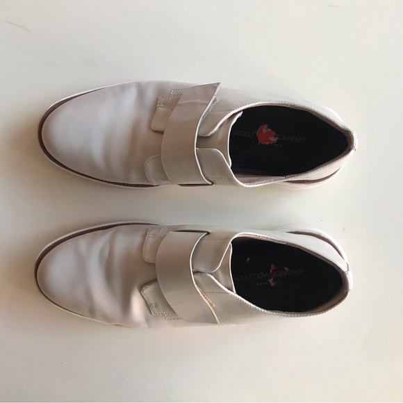 COLE HAAN GRAND EVOLUTION light grey patent leather shoes - Picture 4 of 5